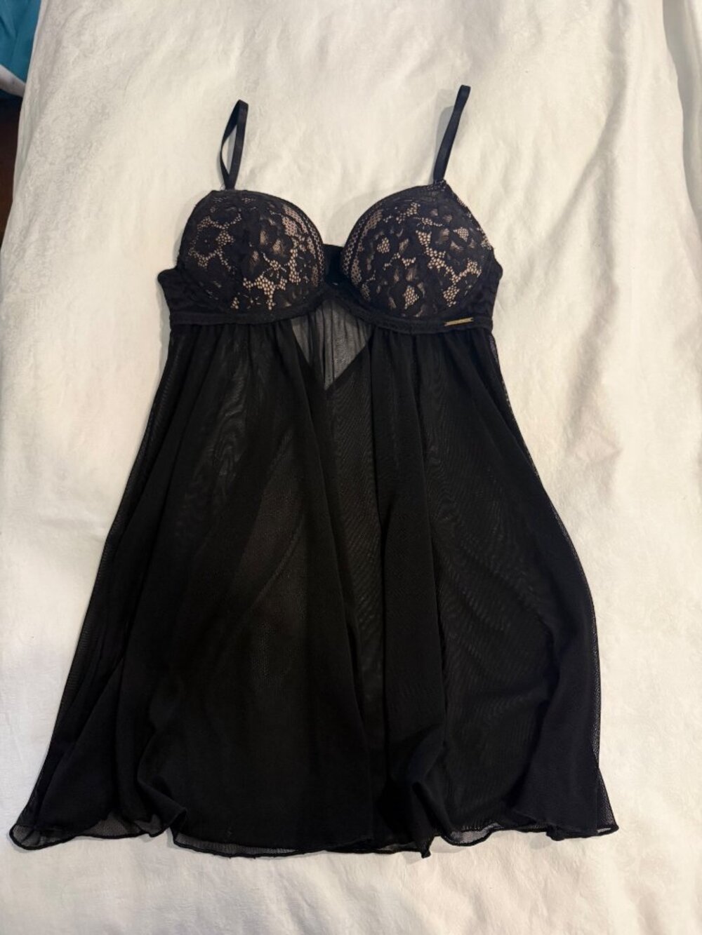 BCBGMAXAZRIA Black Lace Sheer Babydoll Chemise – Size 36C
